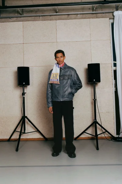 Look 5